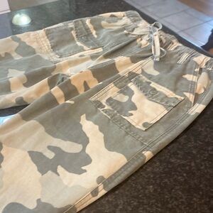 Aerie size small camp drawstring pants.